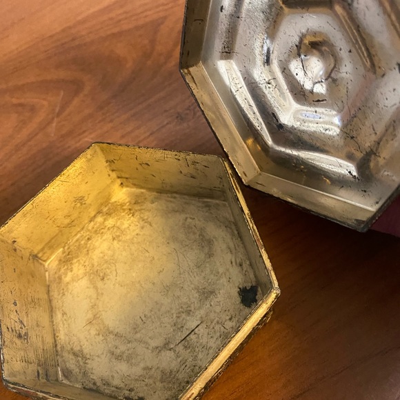 Vintage Trinket Jewelry Box - Picture 4 of 12